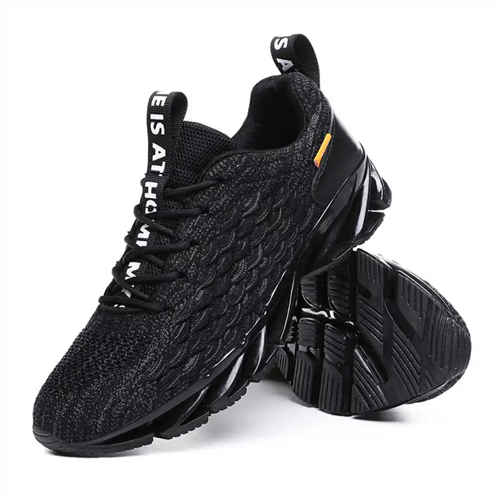 size 44 size 39 walking shoes  - Luxury Lifestyle Goods avaliação e preço