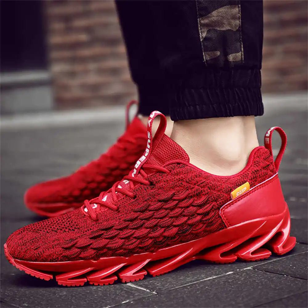 size 44 size 39 walking shoes  - Luxury Lifestyle Goods avaliação e preço