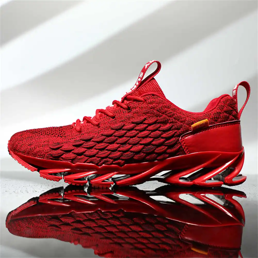 size 44 size 39 walking shoes  - Luxury Lifestyle Goods avaliação e preço