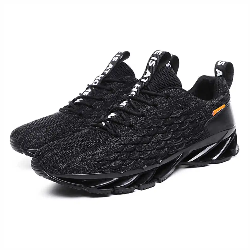 size 44 size 39 walking shoes  - Luxury Lifestyle Goods avaliação e preço