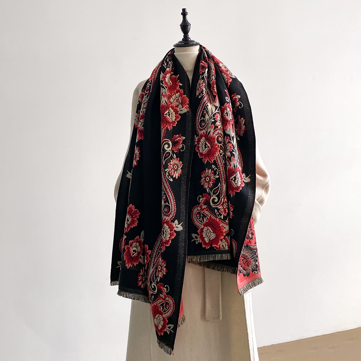 2025 Winter Luxury Imitation C - Cashmere Throw Blanket avaliação e preço